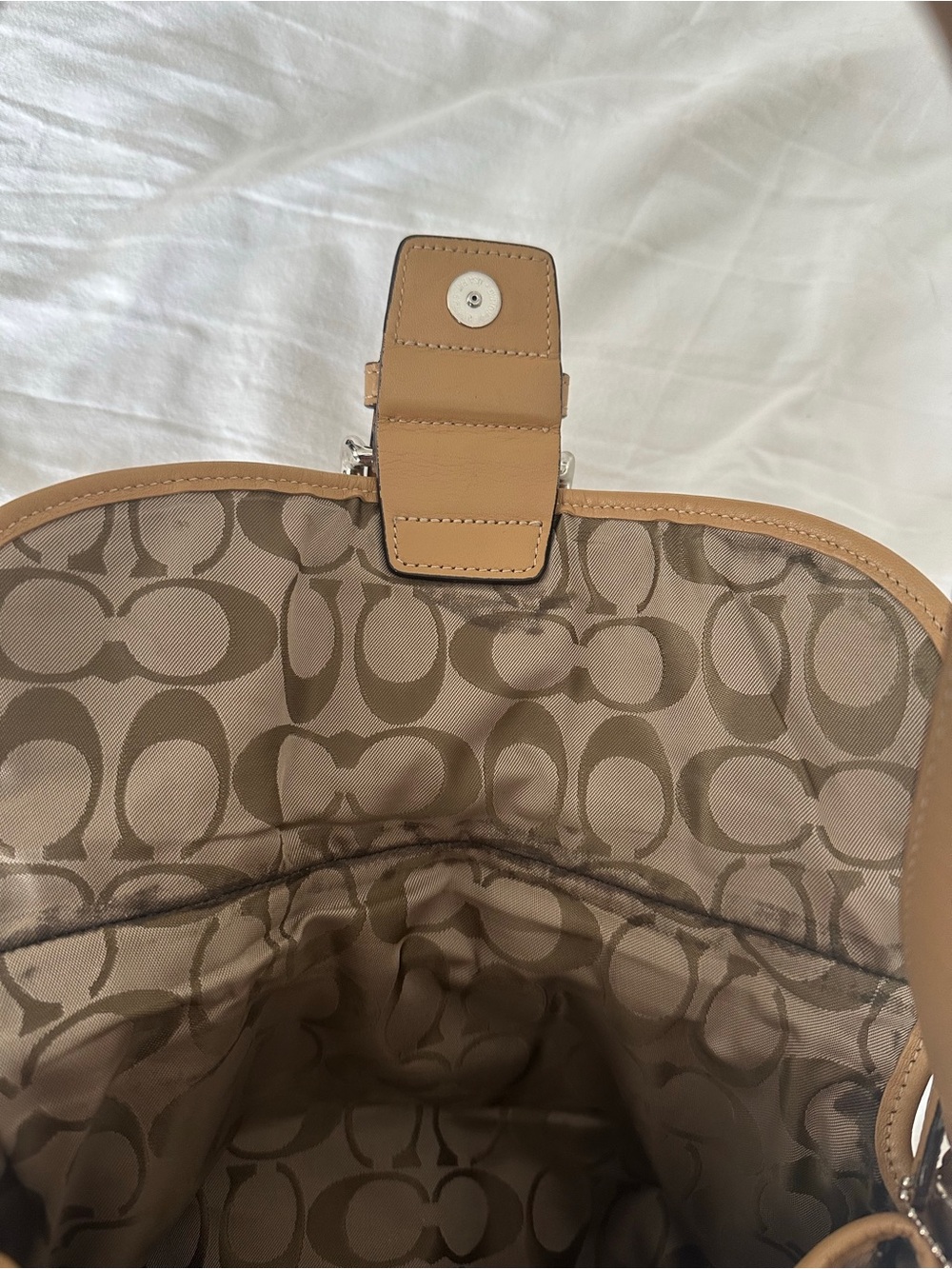 Vintage Y2K Coach Cowhide Leather Tan Soho Flap Shoulder Bag - Picture 12 of 15